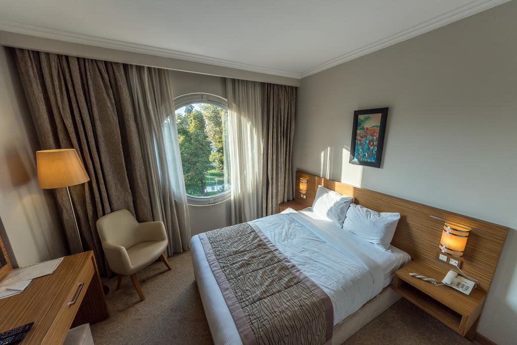 Hotel Almina Park Duzce Esterno foto